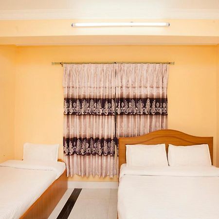 Spot On 397 Hotel Triveni Guest House Катманду Екстериор снимка