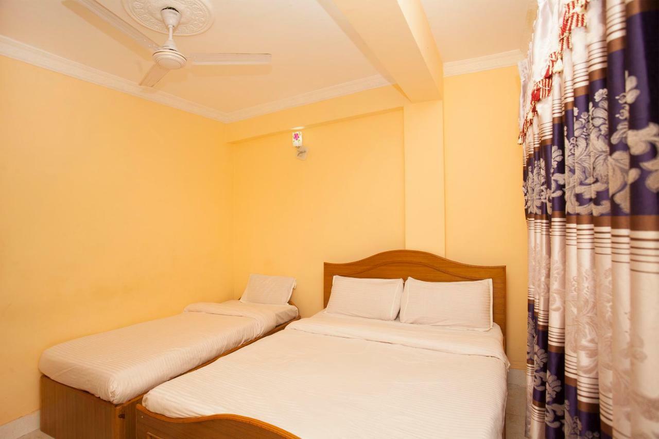 Spot On 397 Hotel Triveni Guest House Катманду Екстериор снимка